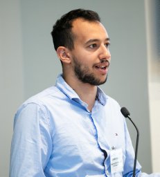 Giannis Daras headshot